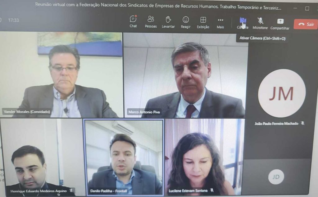 Reunião virtual na qual aparecem representantes do setor de serviços e profissionais do MTE